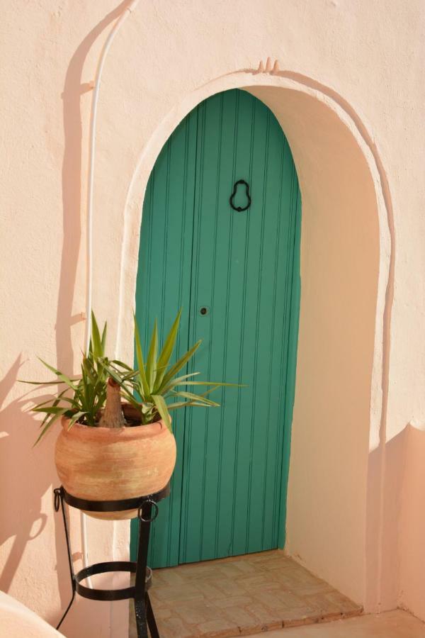 Dar Lily Bed & Breakfast Erriadh Exterior photo